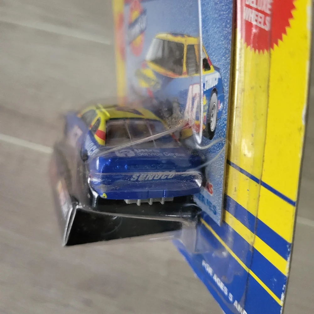 Sunoco Diamond Car Monte Carlo 47 Diecast Collector's Edition‎ NASCAR